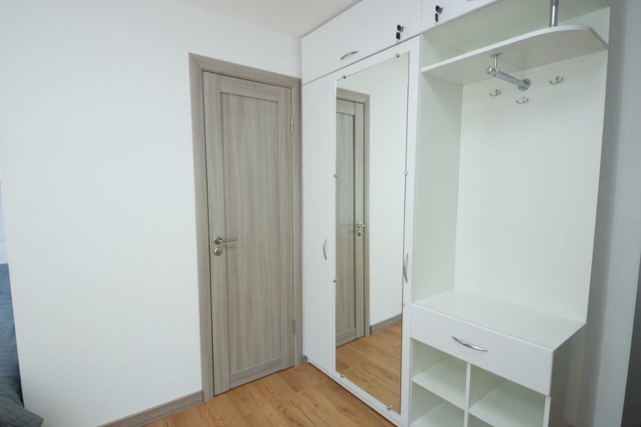 Яскраві Апартаменти √ Wi-Fi √ Кава √ 2Хв П.Олександрія Bila Zerkwa Exterior foto